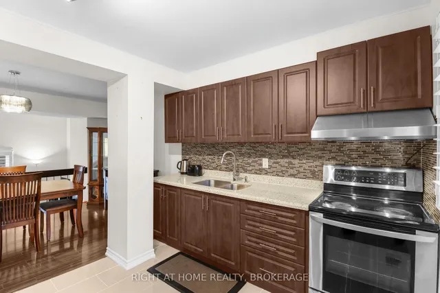 Additional image 11 of 400 Bloor St Unit 100