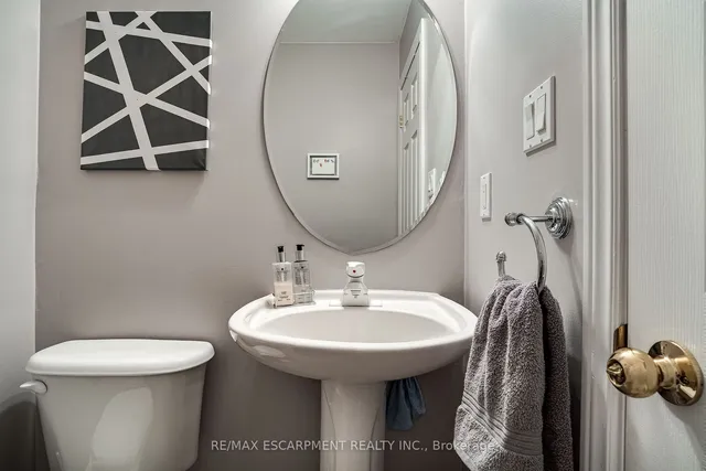 Additional image 28 of 100 Beddoe Dr Unit 27