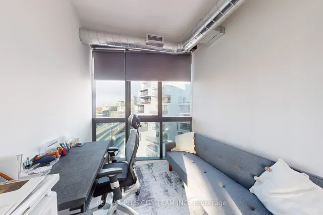 Additional image 20 of 21 Lawren Harris Sq Unit 909