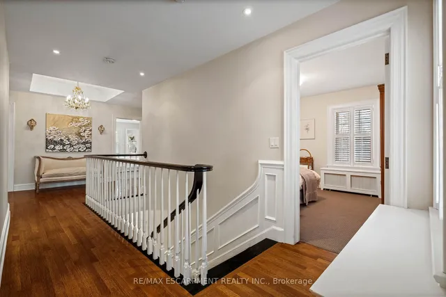 Additional image 37 of 5 Mayfair Pl