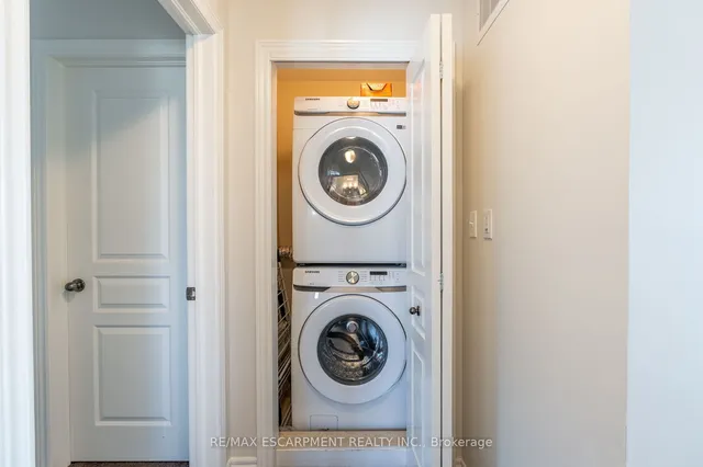 Additional image 34 of 14 MCCURDY Ave