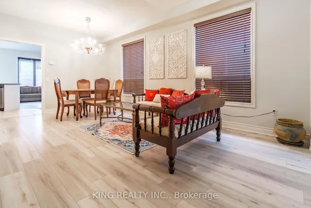 Additional image 6 of 928 Ledbury Cres