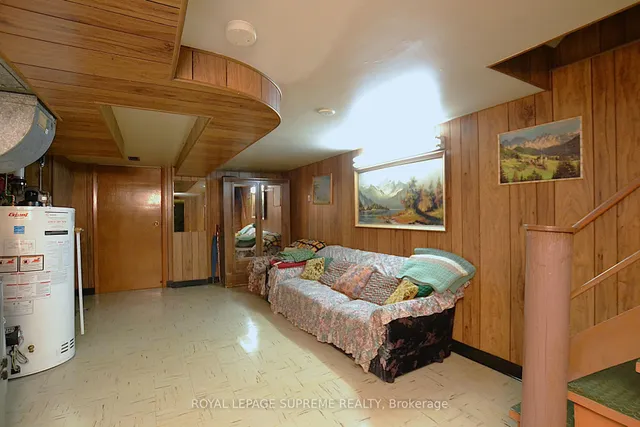 Additional image 18 of 24 Muir Ave