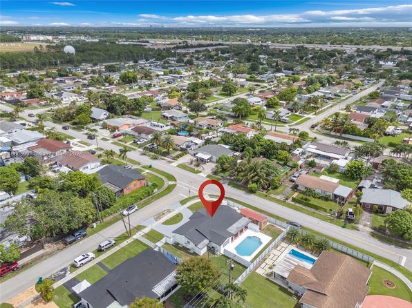 11900 SW 171st Ter, Miami, FL 33177