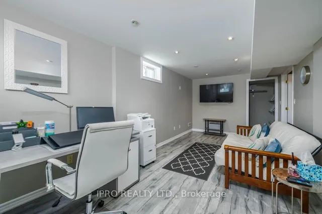 Additional image 32 of 62 Masters Green Cres