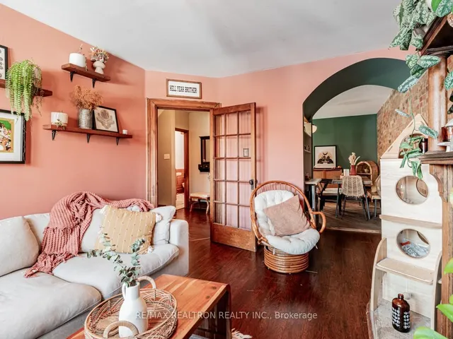 Additional image 8 of 867 Bathurst St