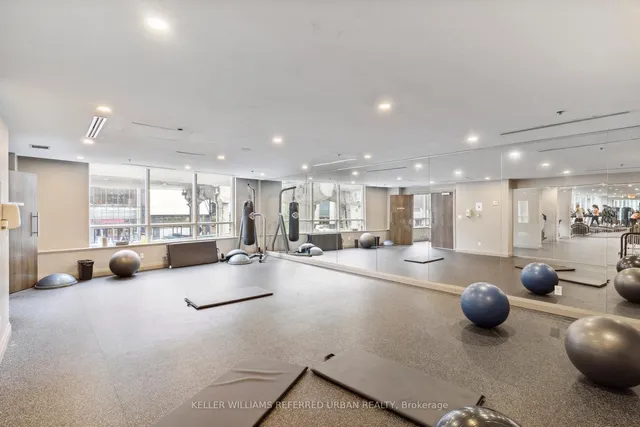 Additional image 31 of 33 Bay St Unit 2201