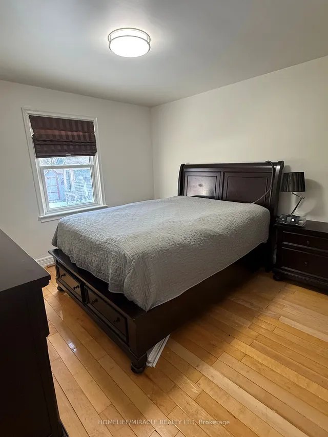 Additional image 8 of 34 McMurchy Ave