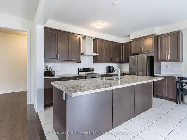 Additional image 14 of 37 Peak Dr