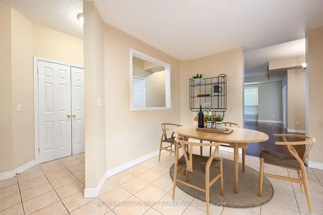 Additional image 11 of 2000 Creekside Dr Unit 501