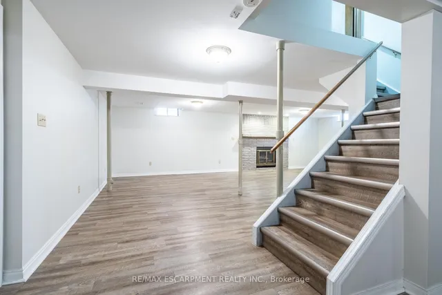 Additional image 34 of 35 Republic Ave