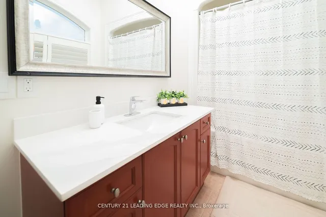 Additional image 21 of 60 Sundance Cres