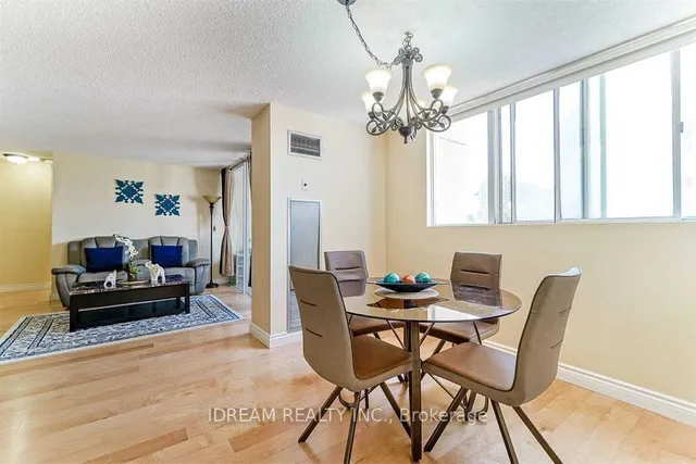 Additional image 14 of 3700 Kaneff Cres Unit 202