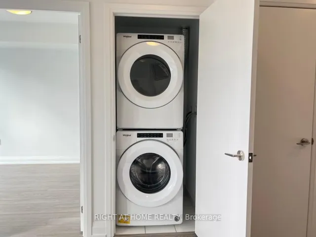 Additional image 10 of 77 Mutual St Unit 2307