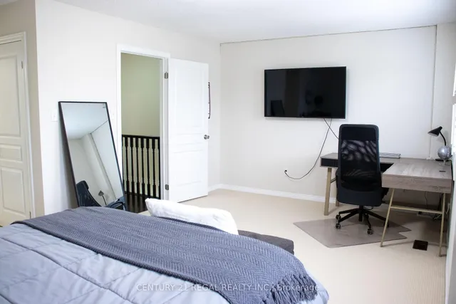 Additional image 19 of 183 Penny Lane