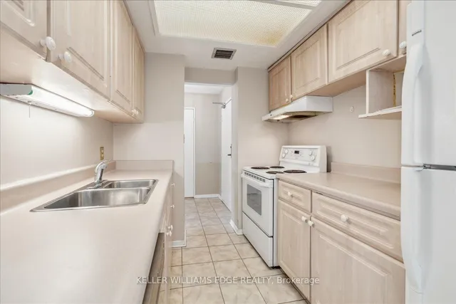 Additional image 11 of 120 Duke St Unit 1204