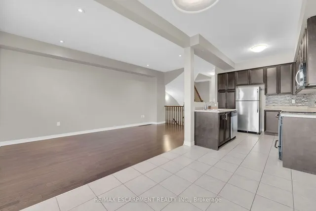 Additional image 14 of 12 Marina Point Cres