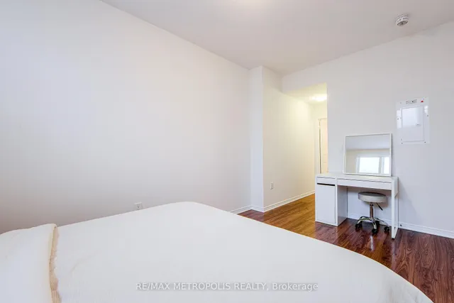 Additional image 22 of 1130 Briar Hill Ave Unit 106