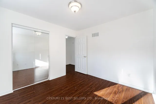 Additional image 34 of 1191 Barclay Circ