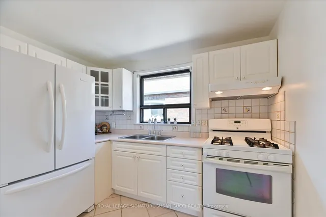 Additional image 11 of 8 Northridge Ave