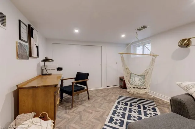 Additional image 38 of 64 Graham Ave