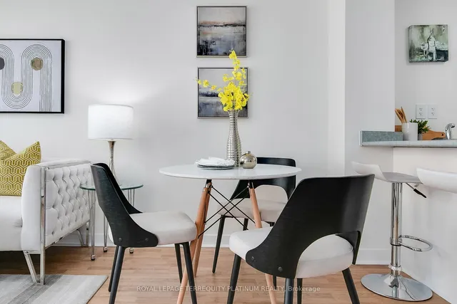 Additional image 10 of 650 Queens Quay Unit 1123