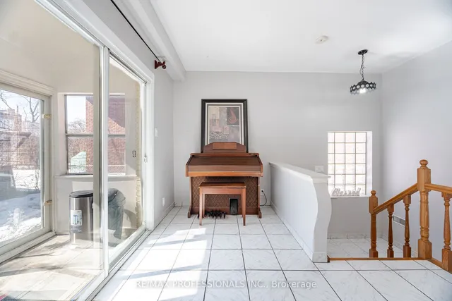 Additional image 17 of 483 Valermo Dr