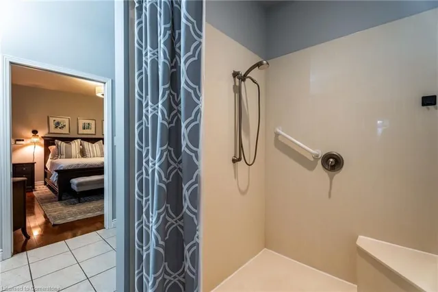 Additional image 28 of 715 Robson Rd