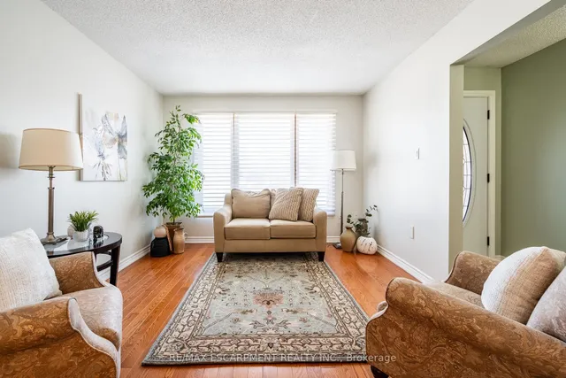 Additional image 6 of 35 Republic Ave