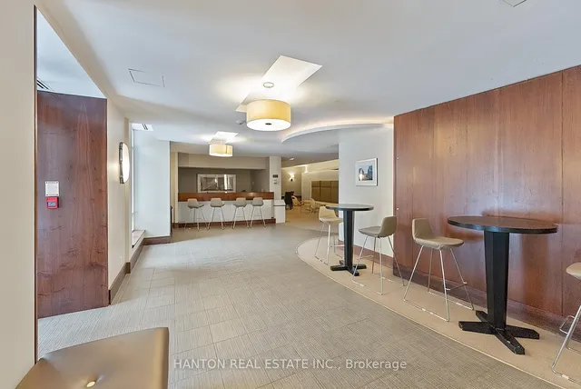 Additional image 39 of 500 Queens Quay Unit 917E