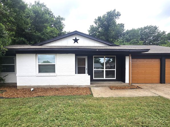 904 Deerwood Dr, Dallas, TX 75232