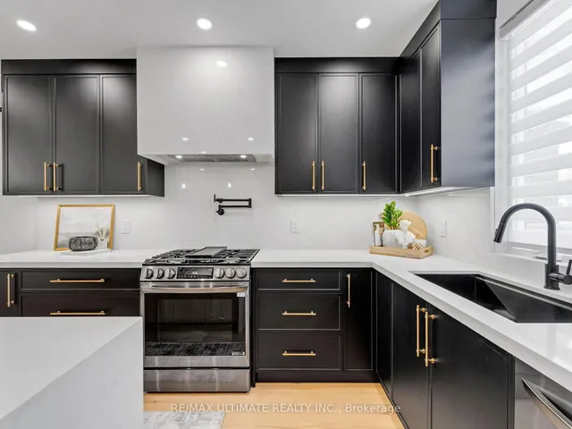 Additional image 20 of 857 Pape Ave