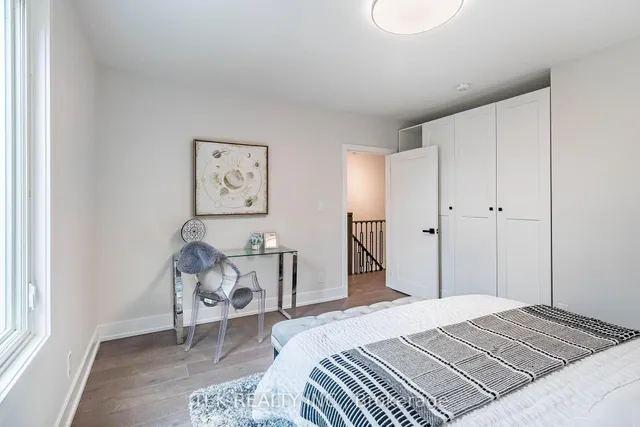 Additional image 26 of 562 Pape Ave