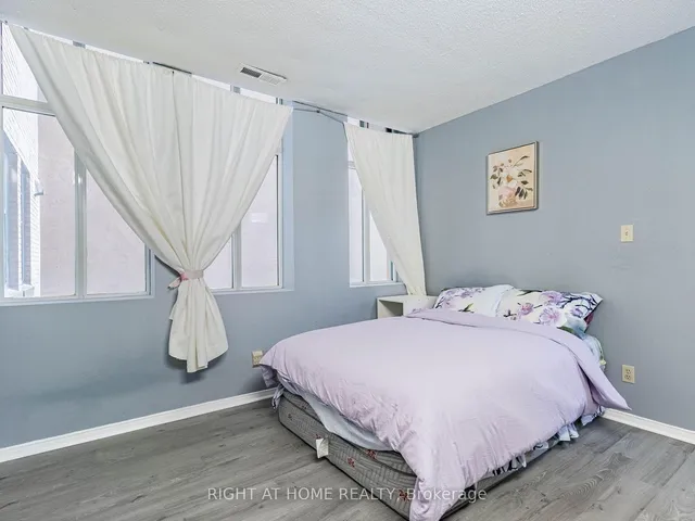 Additional image 12 of 36 James St Unit 303