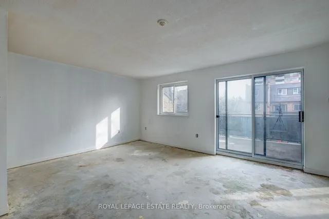 Additional image 2 of 110 Ling Rd Unit #15