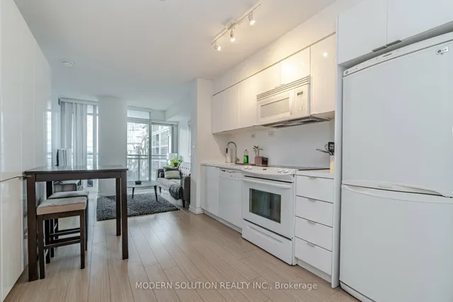 Additional image 28 of 10 Capreol Crt Unit 925