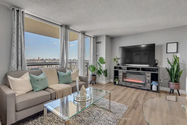 Additional image 3 of 3077 Weston Rd Unit 1702