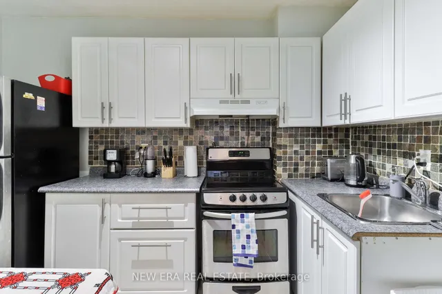 Additional image 8 of 3625 Lakeshore Blvd Unit 108