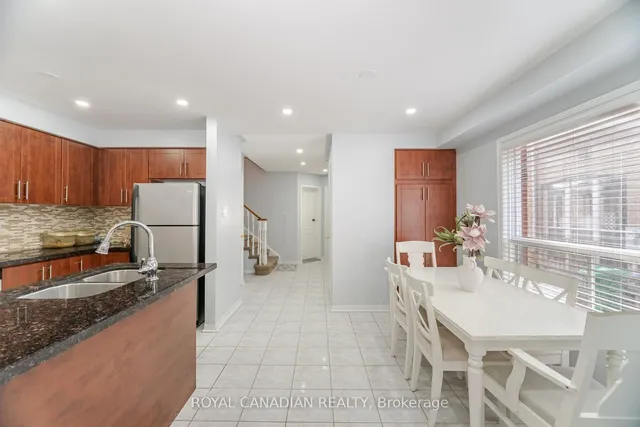 Additional image 9 of 69 Yellow Brick Rd