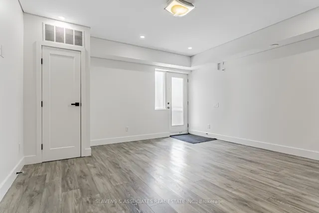 Additional image 6 of 1088 Avenue Rd