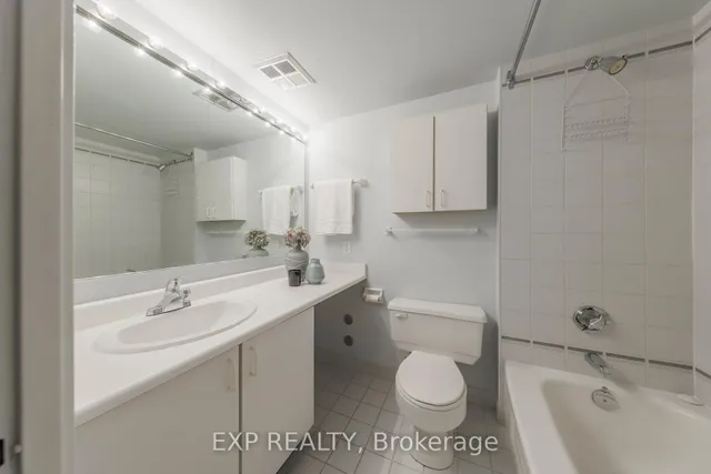 Additional image 19 of 25 Dundonald St Unit 3