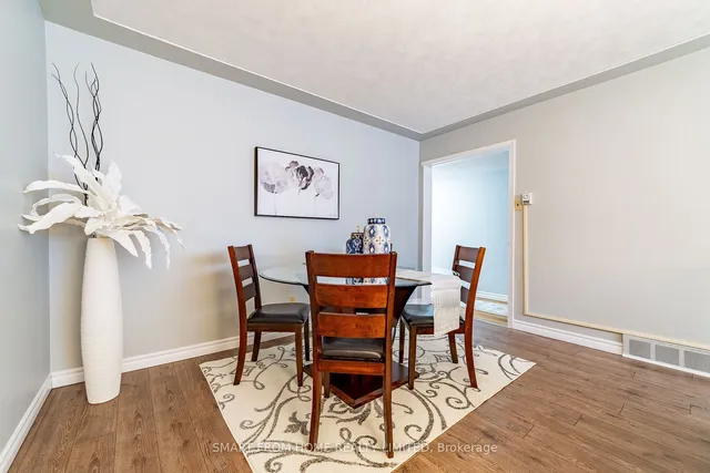 Additional image 32 of 58 Brandon Ave