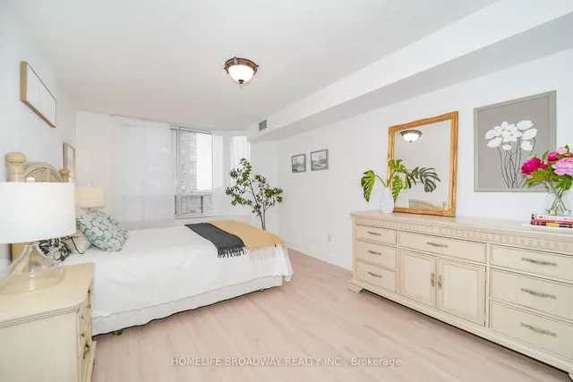 Additional image 13 of 89 Skymark Dr Unit 1211