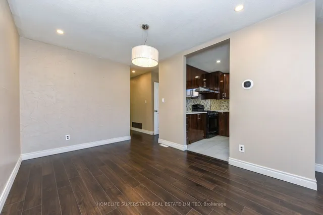 Additional image 10 of 3424 Laddie Cres