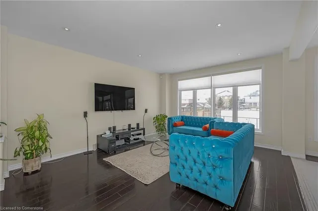 Additional image 10 of 142 Irwin Ave