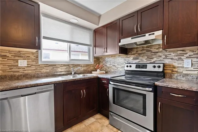 Additional image 11 of 115 Cedarhill Cres