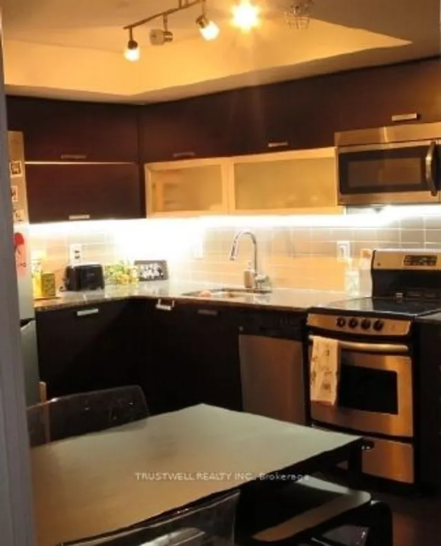 Additional image 10 of 36 Lisgar St Unit 2116E
