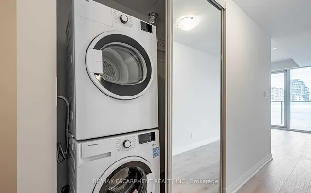 Additional image 12 of 99 Foxbar Rd Unit 1107