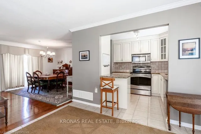 Additional image 9 of 212 SILVERBIRCH Blvd