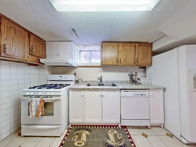 Additional image 32 of 36 Elana Dr